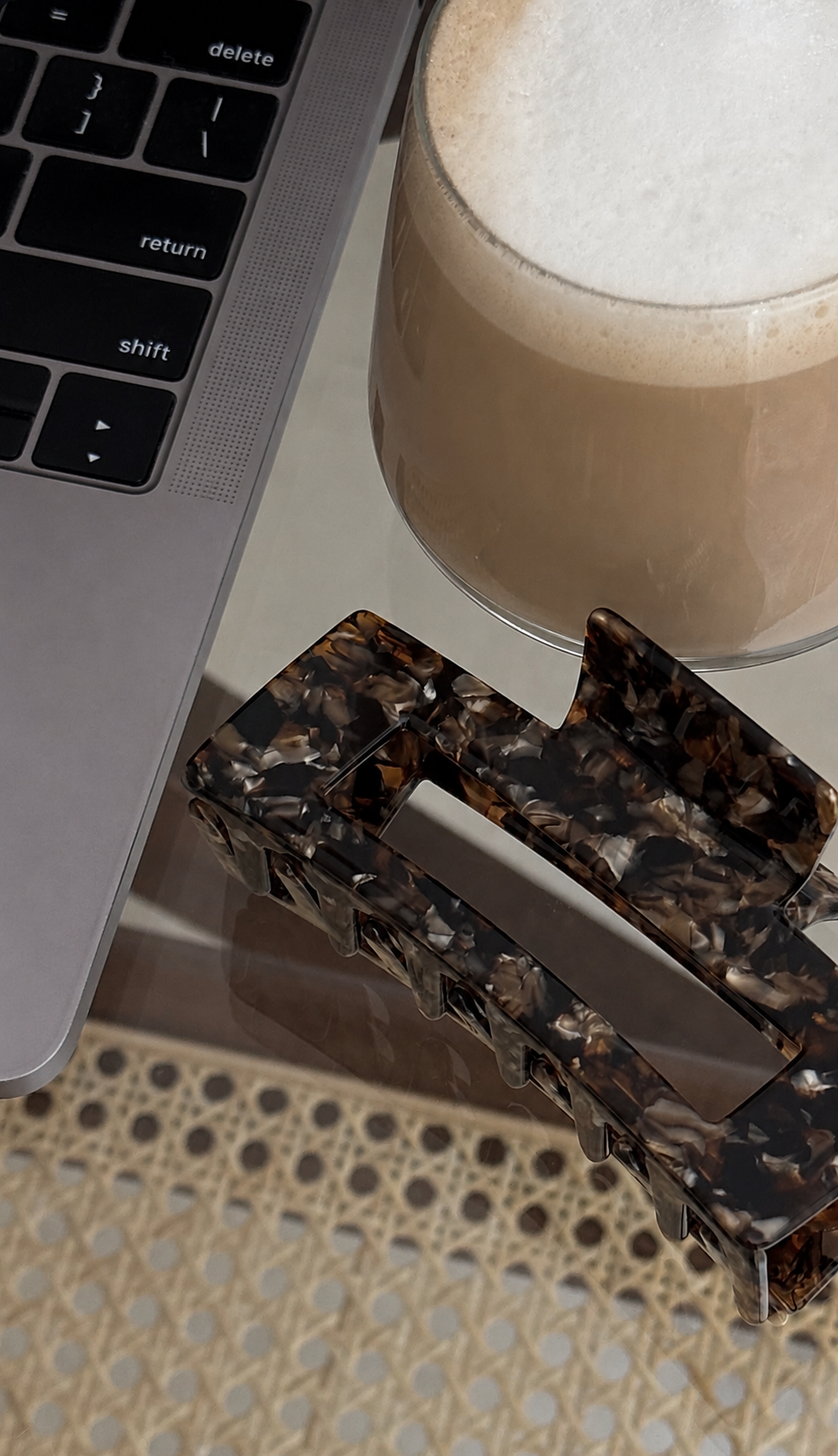 Pinza de pelo Granito Marrón — Pinza de acetato efecto granito